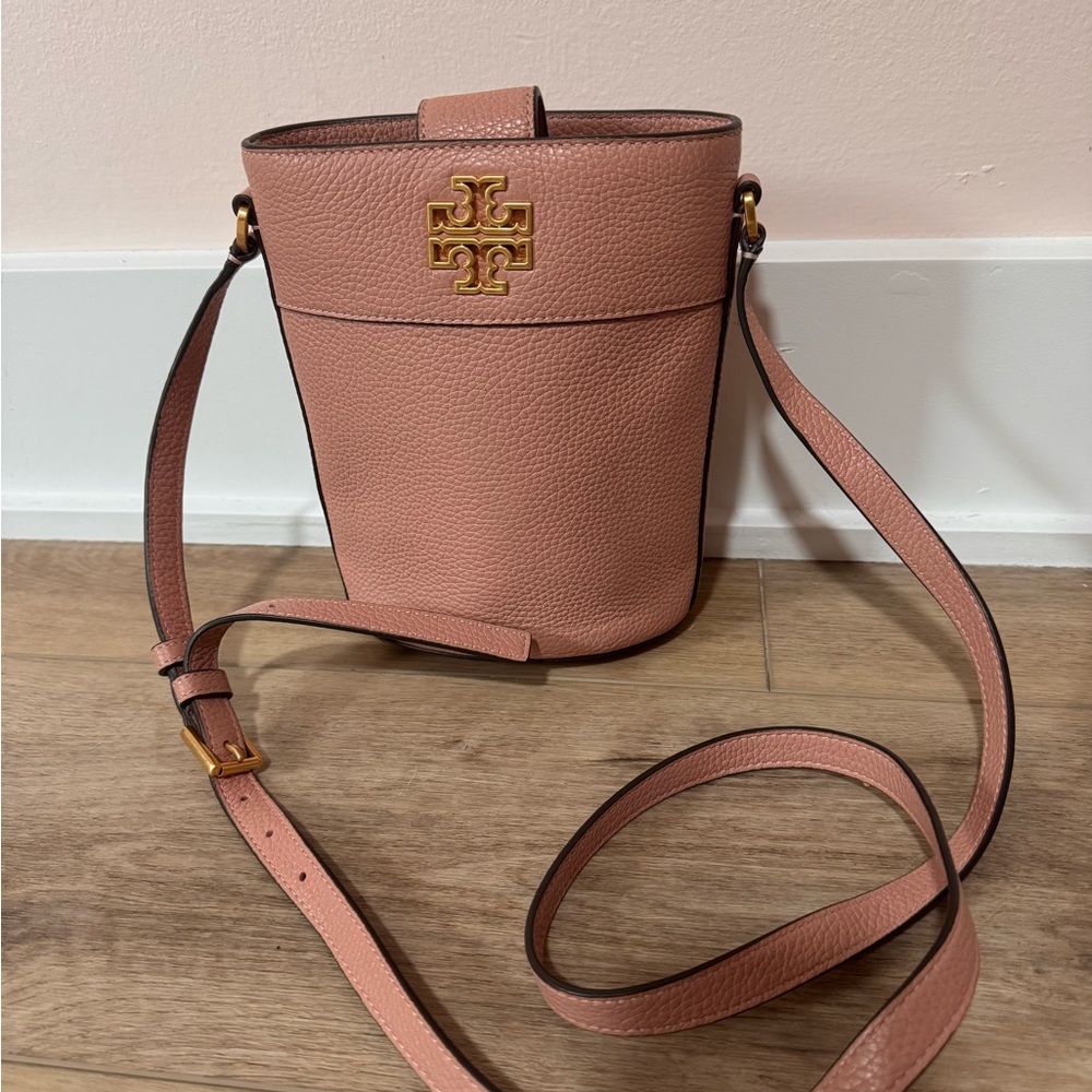 NWOT - Tory Burch Blush Pink Crossbody Bag